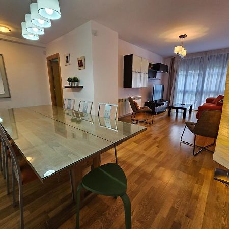 13B01 Apartamento Con Terraza Y Garaje ريباذيسييّا المظهر الخارجي الصورة