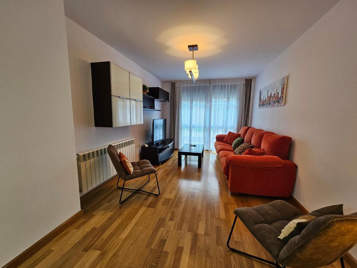 13B01 Apartamento Con Terraza Y Garaje ريباذيسييّا المظهر الخارجي الصورة