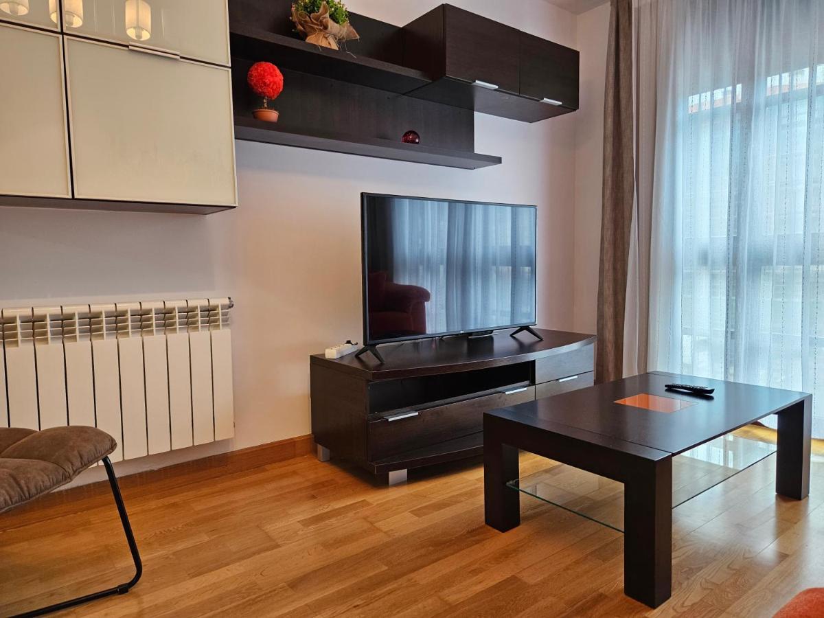 13B01 Apartamento Con Terraza Y Garaje ريباذيسييّا المظهر الخارجي الصورة